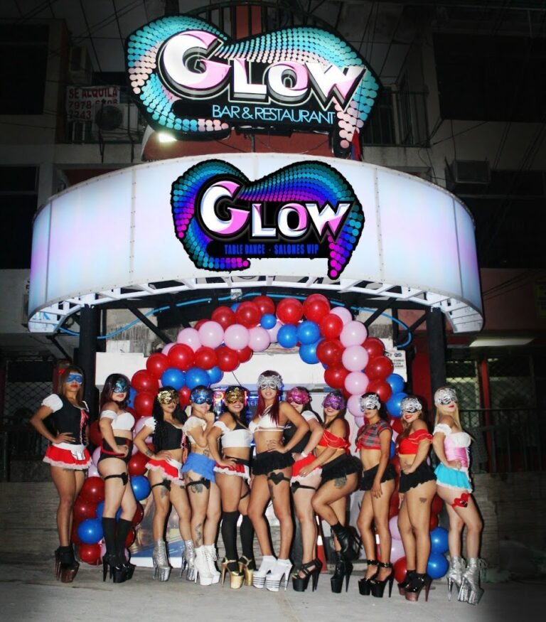 Glow Bar & Restaurant – San Salvador