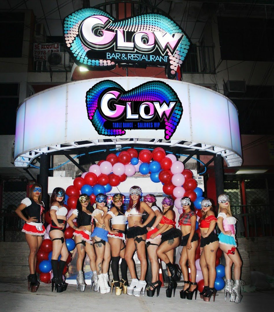 Glow Bar & Restaurant - San Salvador