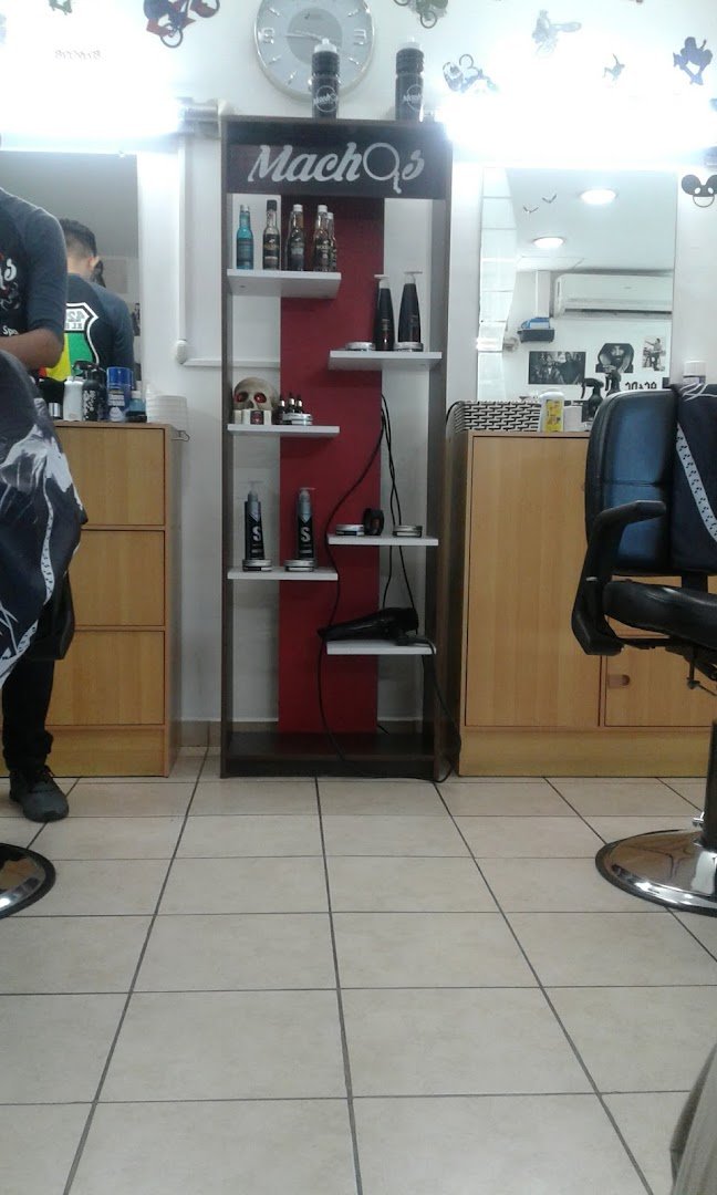 Macho’s Barber Shop – San Salvador